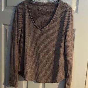 Aeropostale brand, size large.